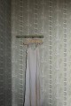 Tapeta kwitnące paski Sandberg S10249 Alexandra Sage Green Le Village