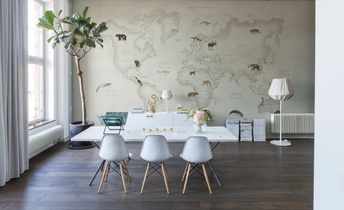 Fototapeta mapa świata i dzikie zwierzęta Rebel Walls R17231 Animal World Rebel Favorites