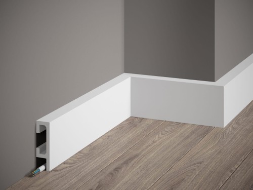 Listwa przypodłogowa QL019P Satyna Mardom Decor wys. 8cm