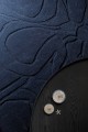 Granatowy dywan w kwiaty ROMANTIC MAGNOLIA DARK BLUE 162708