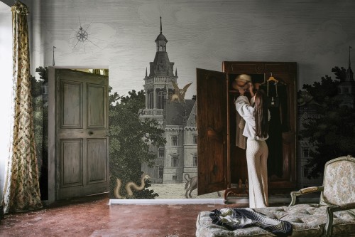 Fototapeta tajemniczy zamek Rebel Walls R19270 Fairyland Vintage Vintage Brocade