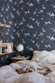 Tapeta kwitnąca jabłoń Sandberg S10189 Engla Classic Blue Villa Dalaro II