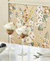 Tapeta kwiaty vintage złota Sanderson 217034 Hollyhocks One Sixty