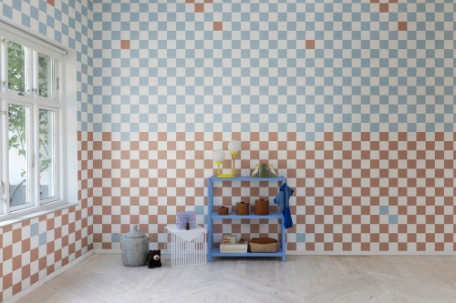 Fototapeta kwadraty jak szachownica Rebel Walls R19413 Pixels Orange Blue Maximalism More is More