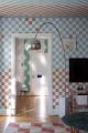Fototapeta kwadraty jak szachownica Rebel Walls R19413 Pixels Orange Blue Maximalism More is More