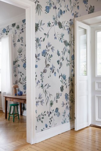 Fototapeta kwiaty i liście Rebel Walls R18653 Blossom Fling Blue Cottage Core