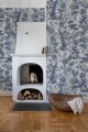 Fototapeta pnącza róż Rebel Walls R18717 Rose Hip Blue Cottage Core