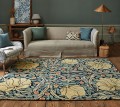 Dywan florystyczny niebiesko-żółty Pimpernel INDIGO 28818 Morris & Co.