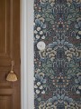 Tapeta botaniczna Boras Tapeter 2097 Blomstervall Hanna Werning Swedish Designers