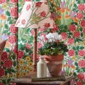 Tkanina bawełniana z roślinnym wzorem Morris & Co. 227220 Monkshood Bedford Park Fabric
