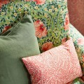 Tkanina bawełniana z roślinnym wzorem Morris & Co. 227225 Yew & Aril Bedford Park Fabric
