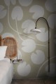 Fototapeta liście lilii wodnych Rebel Walls R20628 Water Lilies Beige Fine Little Day
