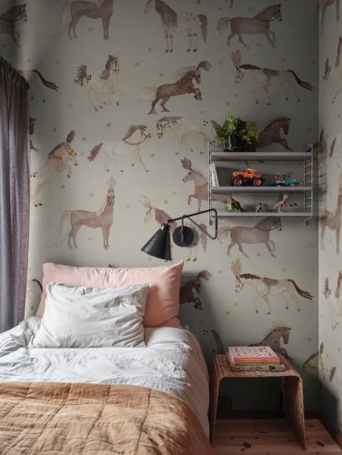 Fototapeta cyrkowe konie Rebel Walls R19979 Circus Horses Beige Family Fun