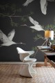Fototapeta żurawie w locie Rebel Walls R20336 Majestic Cranes Black Poetic