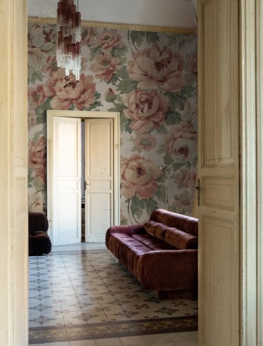 Fototapeta kwiaty róże vintage Rebel Walls R21011 Eternal Blossoms Pink Poetic