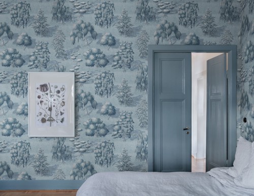 Fototapeta mityczny las Rebel Walls R21042 Yggdrasil Forest Blue Sam Wilde