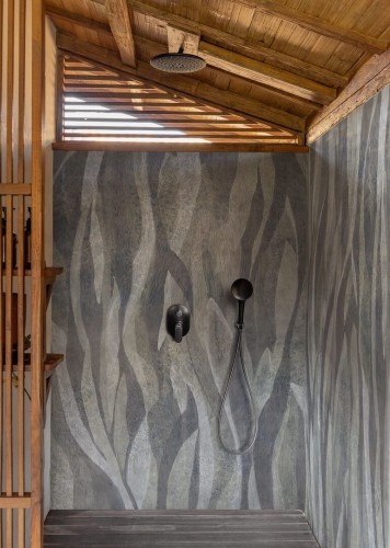 Fototapeta z motywem fal i wodorostów Wall&Deco WET_MK2501 Majestic Kelp WET SYSTEM 2025