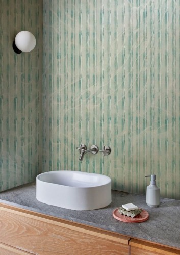 Fototapeta pionowe linie inspirowane naturą Wall&Deco WET_RS2501 Reedscape WET SYSTEM 2025