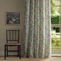 Tkanina w kwiatowy wzór z liśćmi i pnączami Morris & Co. X The Huntington Cornflower 227356 The Unfinished Works Fabrics