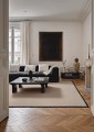 Dywan beżowy z czarnym obramowaniem Carpets & More X Magda Fornal 5010 LAILA BEIGE BLACK Classics