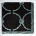 Dywan z geometrycznym wzorem Carpets & More X Magda Fornal 5037 GLAM GREY BLUE Classics