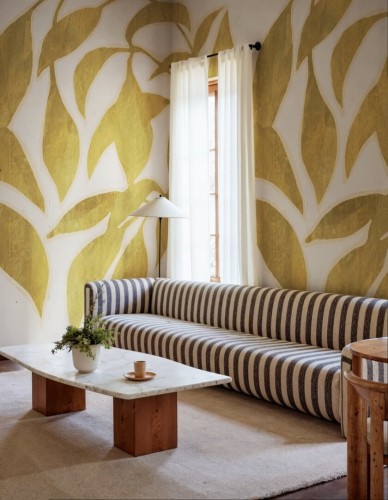 Fototapeta stylizowane liście Rebel Walls R21768 Leaf Sillhouette Yellow Modern Simplicity