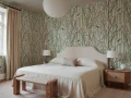 Fototapeta botaniczna - żurawie i drzewa Rebel Walls R21309 Droptree Beige Sophisticated Luxe