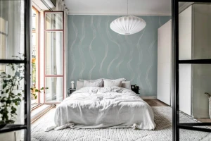 Fototapeta falujące linie Rebel Walls R22098 Ribbon Stripe Light Blue Hot Pops