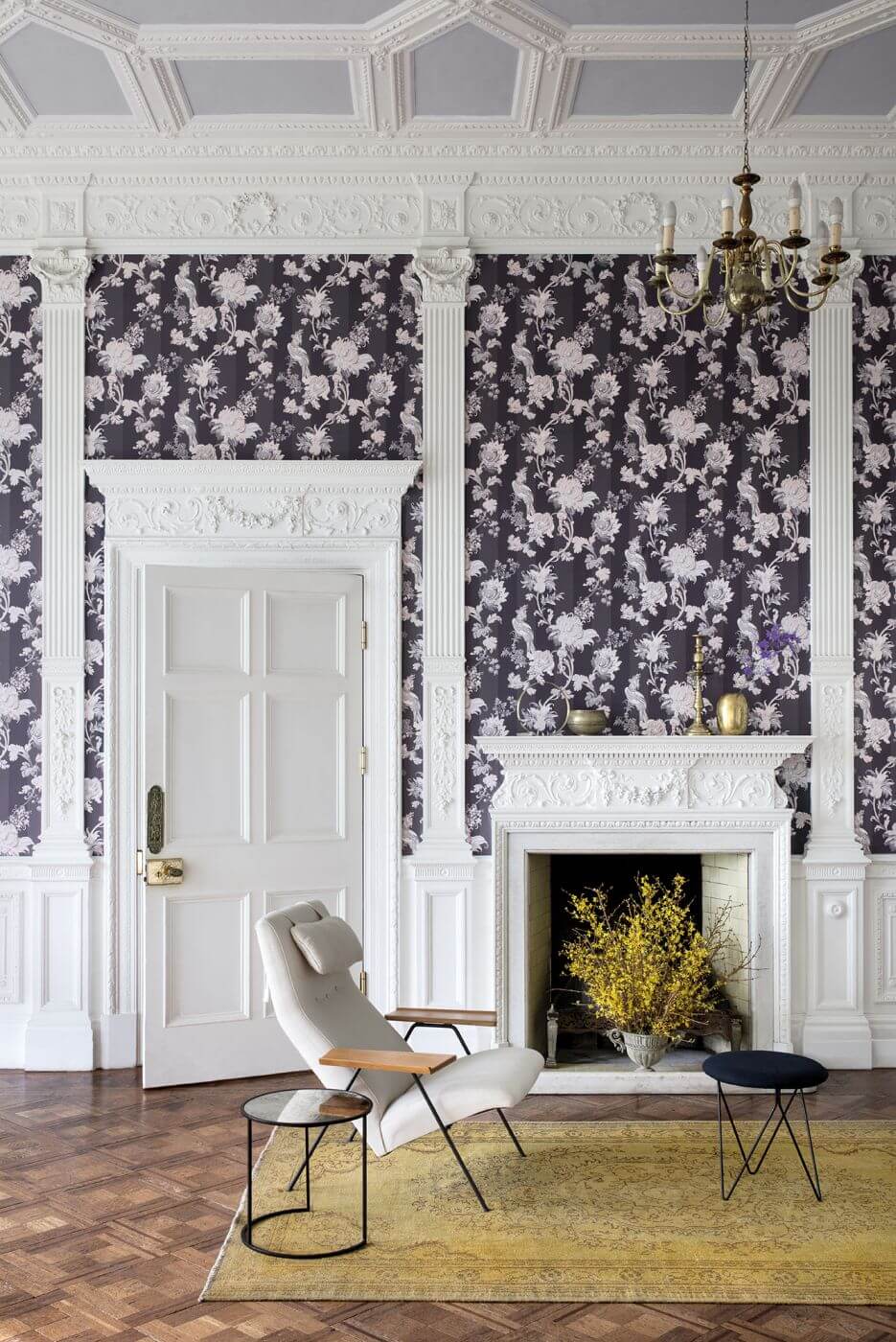Tapeta papugi i pasy do eleganckich wnętrz Cole & Son Zerzura 1138023 Martyn Bullard Lawrence