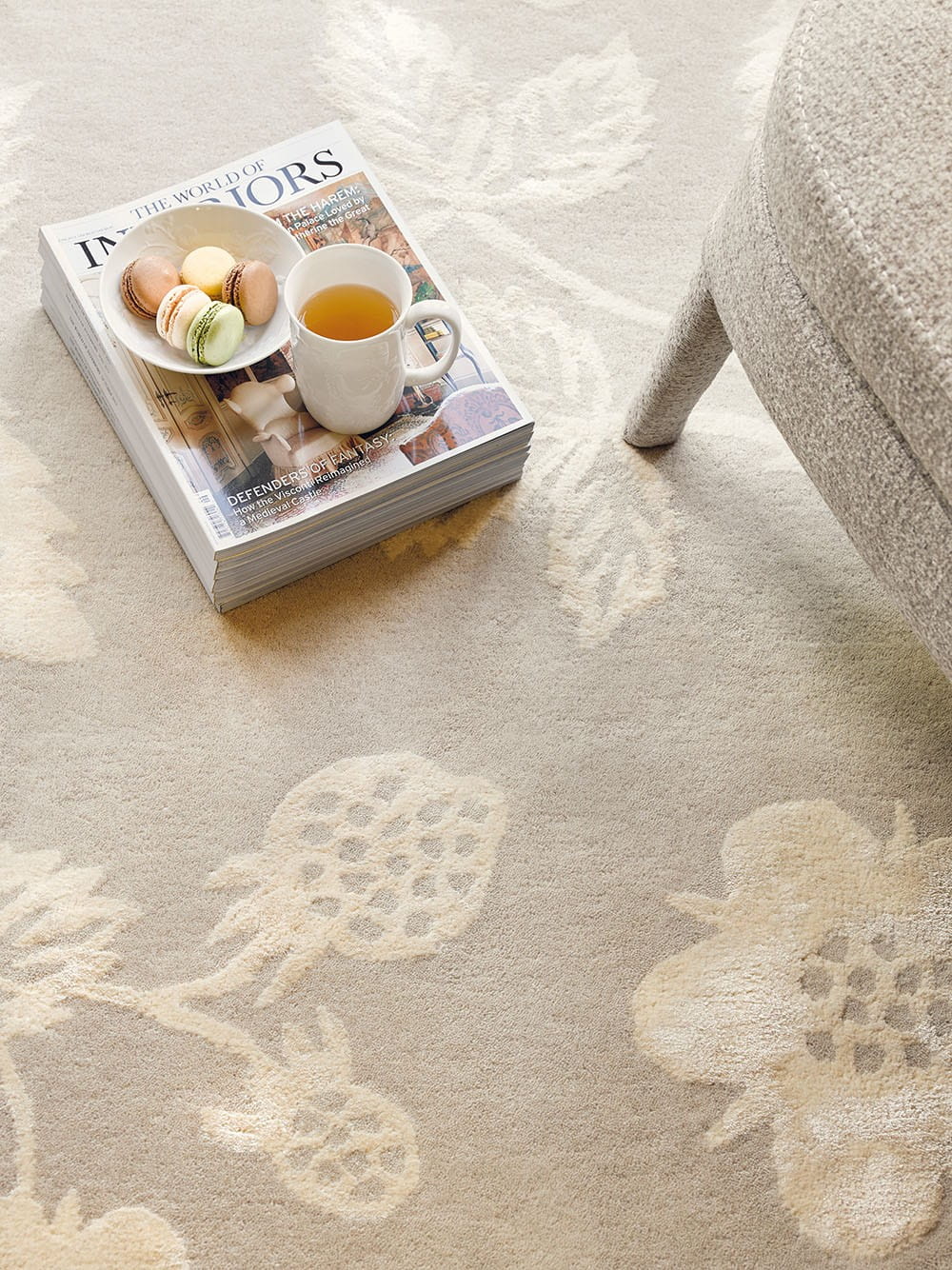 Beżowy Dywan Wedgwood w Kwiaty - WILD STRAWBERY TONAL 38201