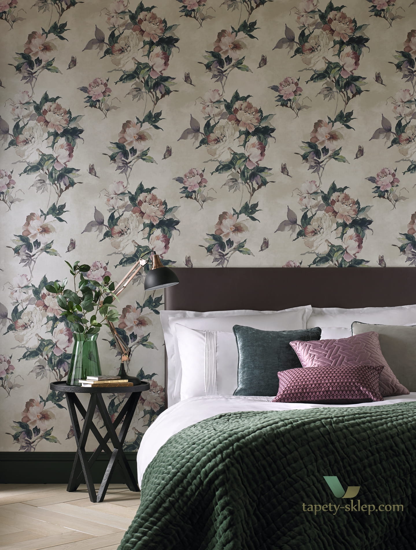 Tapeta 1838 Wallcoverings 1703-108-01 Madama Butterfly Camellia