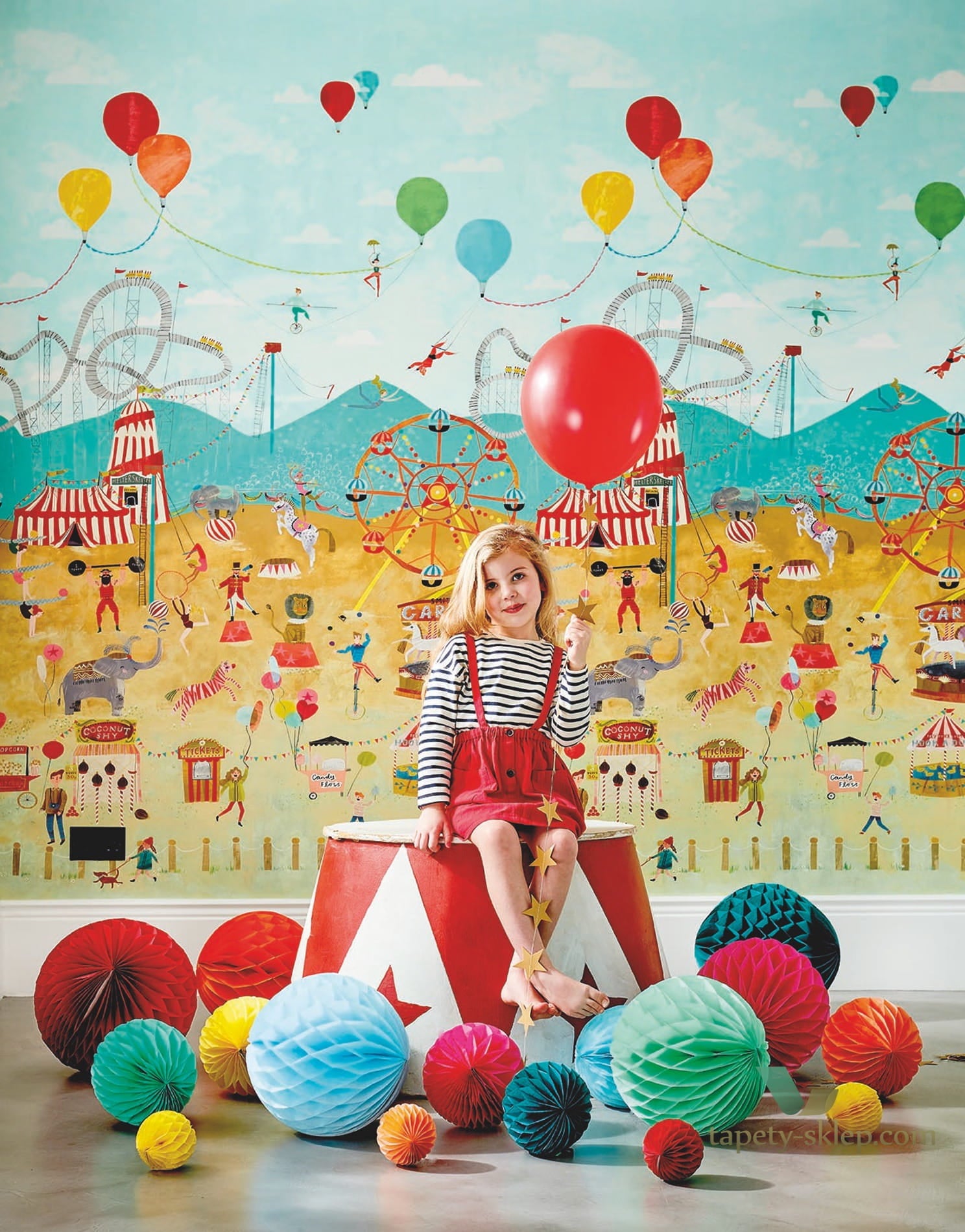 Mural Harlequin 112647 Lifes A Circus Book Of Little Treasures