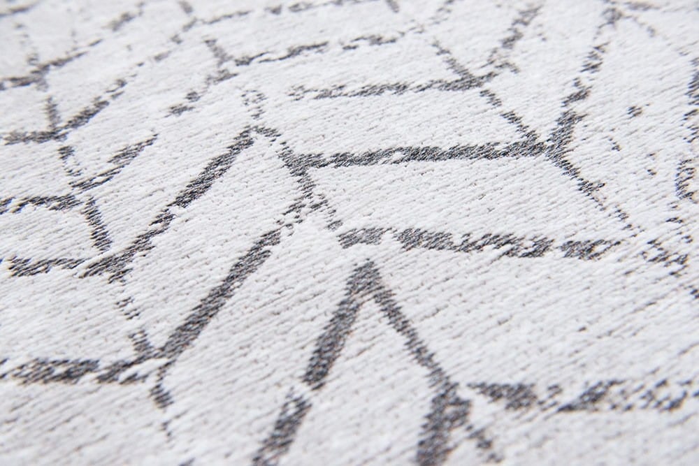 Czarno Biały Dywan Louis De Poortere w Jodełkę - BLACK ON WHITE 8652