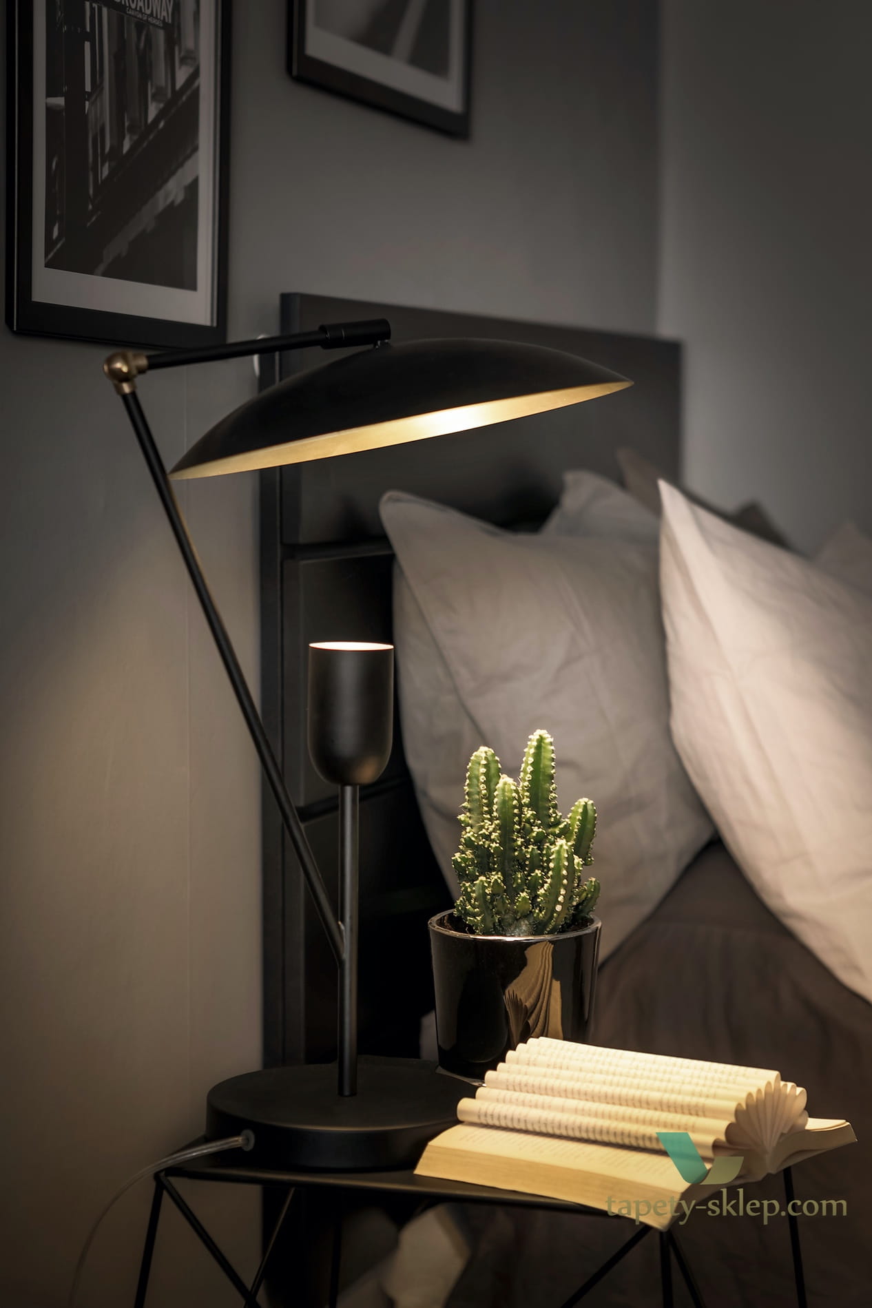 Lampa stołowa lamp Undercover Black/Brushed Brass 220111 Globen
