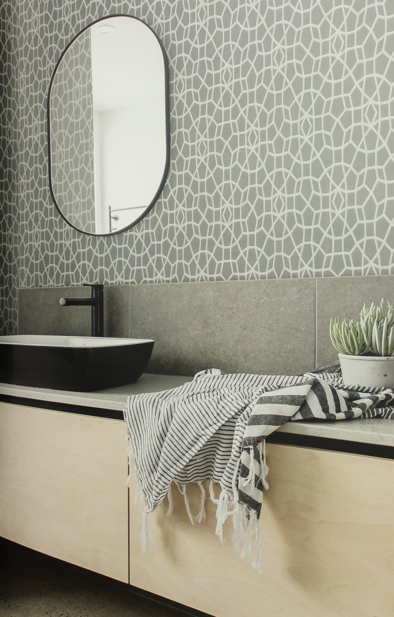 Tapeta York Wallcoverings HC7529 Sculptural Web Handcrafted Naturals