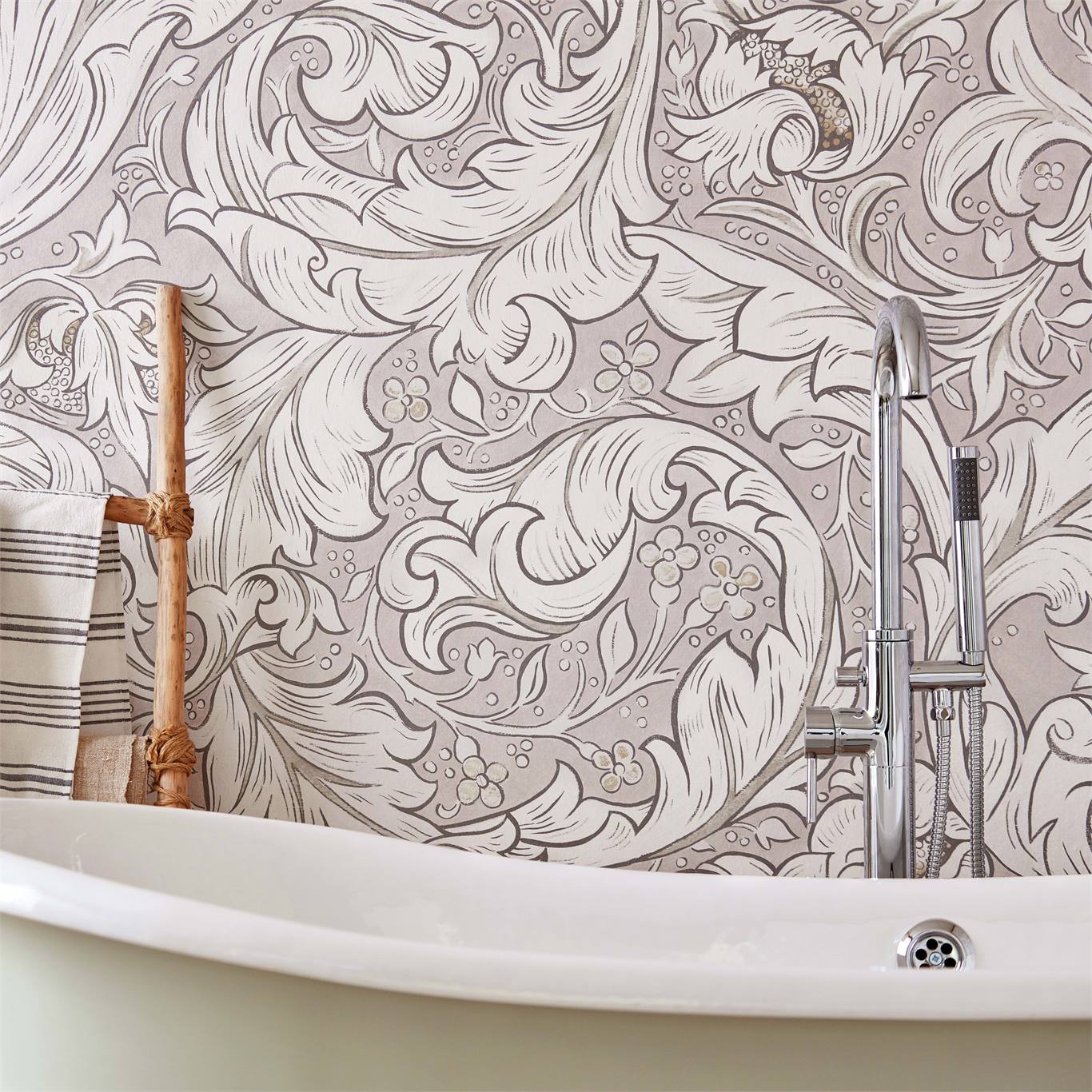 Tapeta Roślinna Morris & Co. 216553 Pure Bachelors Button Pure Morris North Wallpapers