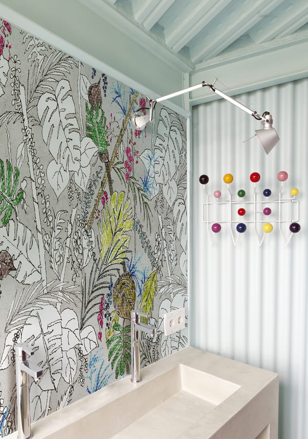 Fototapeta pod prysznic w liście WET_CC1502 Color chain Wall and Deco