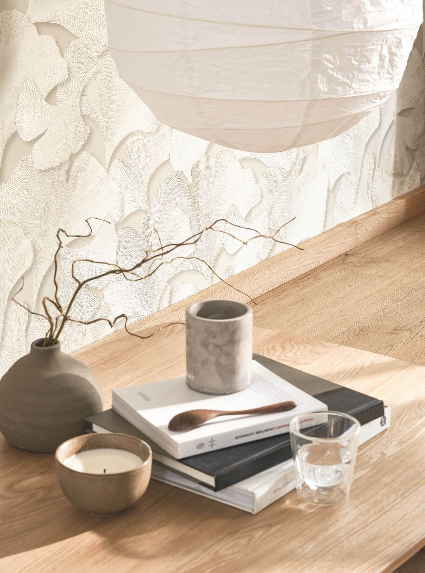 Tapeta w liście Miłorzębu Japońskiego Casadeco GINK 86240101 Biloba Ginkgo