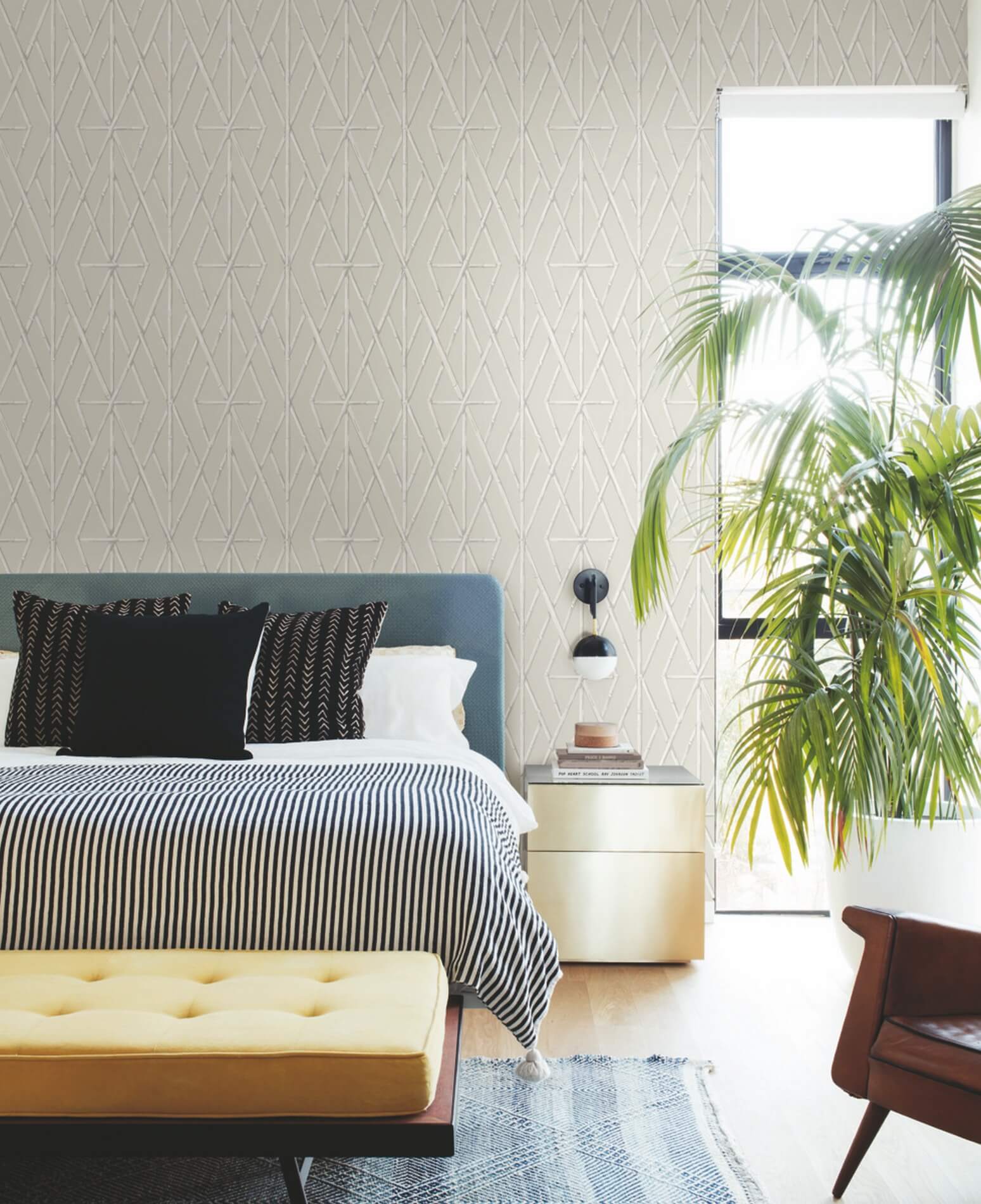Tapeta Trejaż Bambusowy York CV4450 Riviera Bamboo Trellis Water's Edge