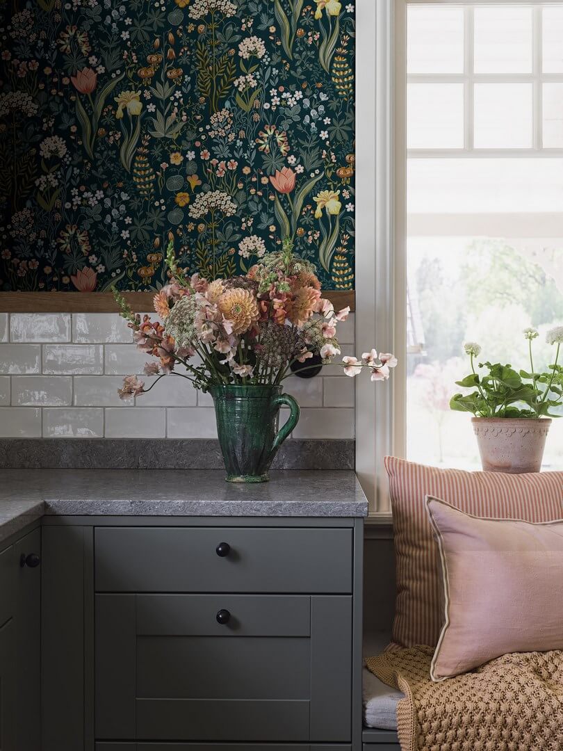 Tapeta Łąka Boras Tapeter Blomsterhav 2055 Special Edition Flowery