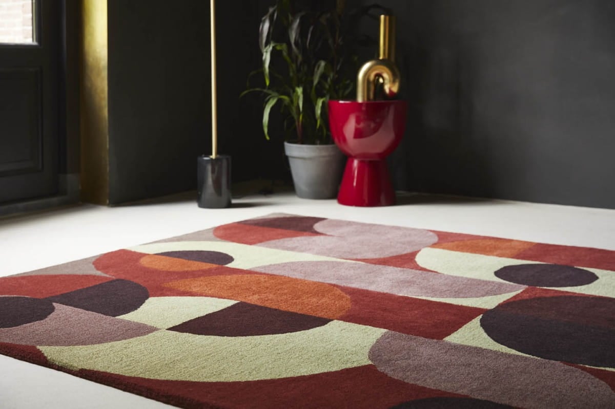 Dywan geometryczny czerwony Decor Cosmo Red Pale Green 095203 Brink & Campman
