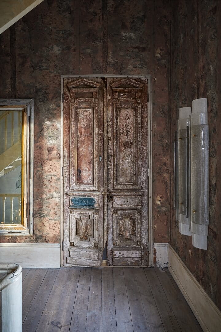 Fototapeta w industrialnym stylu Rebel Walls R17761 Berlin Rust Scenery