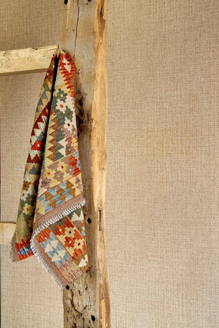 Tapeta płótno beżowa Arte Nongo 49510 Gitane