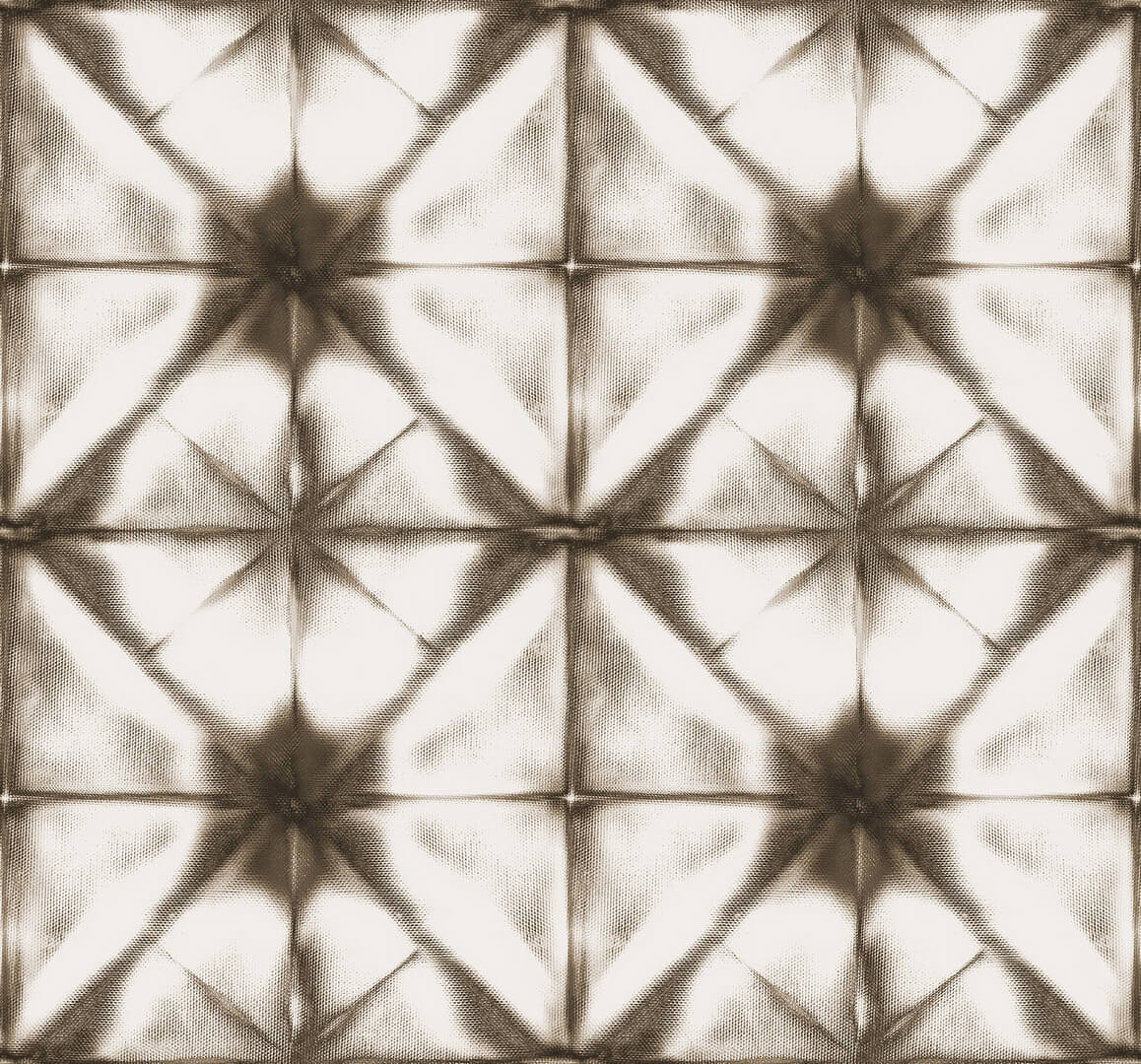 Tapeta retro Rebel Walls R18541 Tie Dye Kaleidoscope Brown Pops