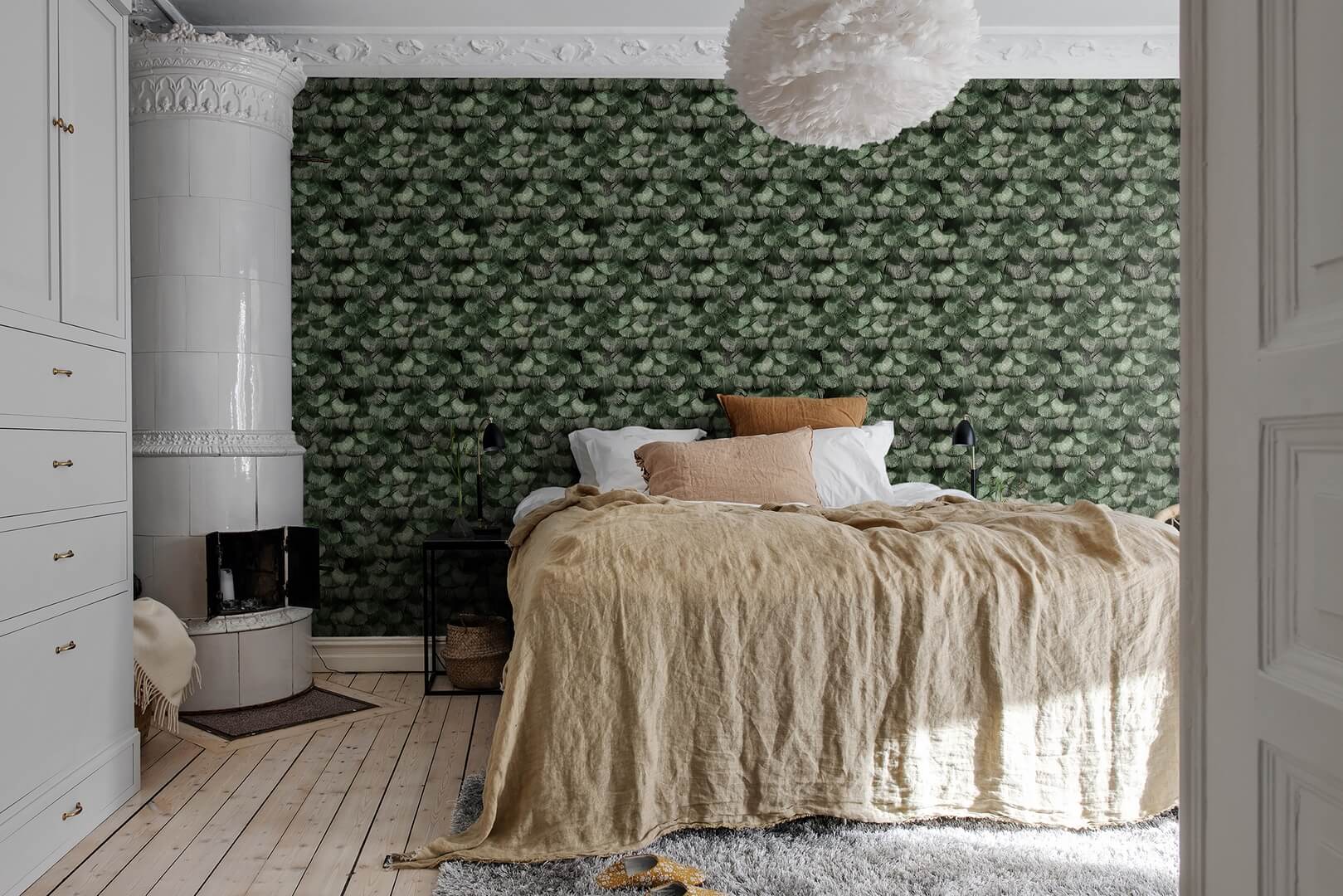 Tapeta pióra Rebel Walls R18554 Petite Peackock Plumage Jade Pops