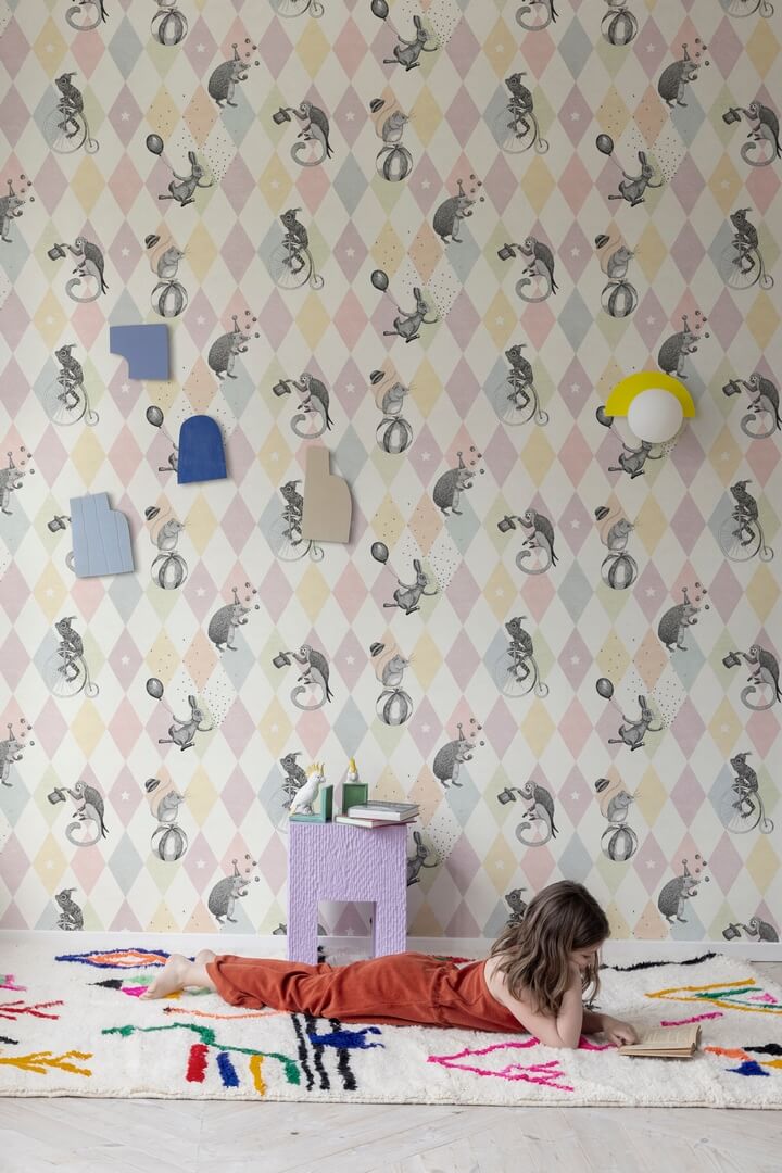 Tapeta cyrk Rebel Walls R18042 Circus Corner Pastel Dreamland