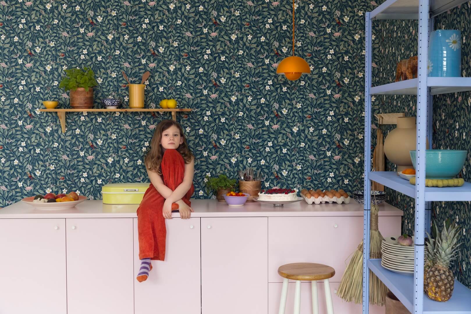 Tapeta botaniczna Rebel Walls R18113 Pixie Shore Night Dreamland