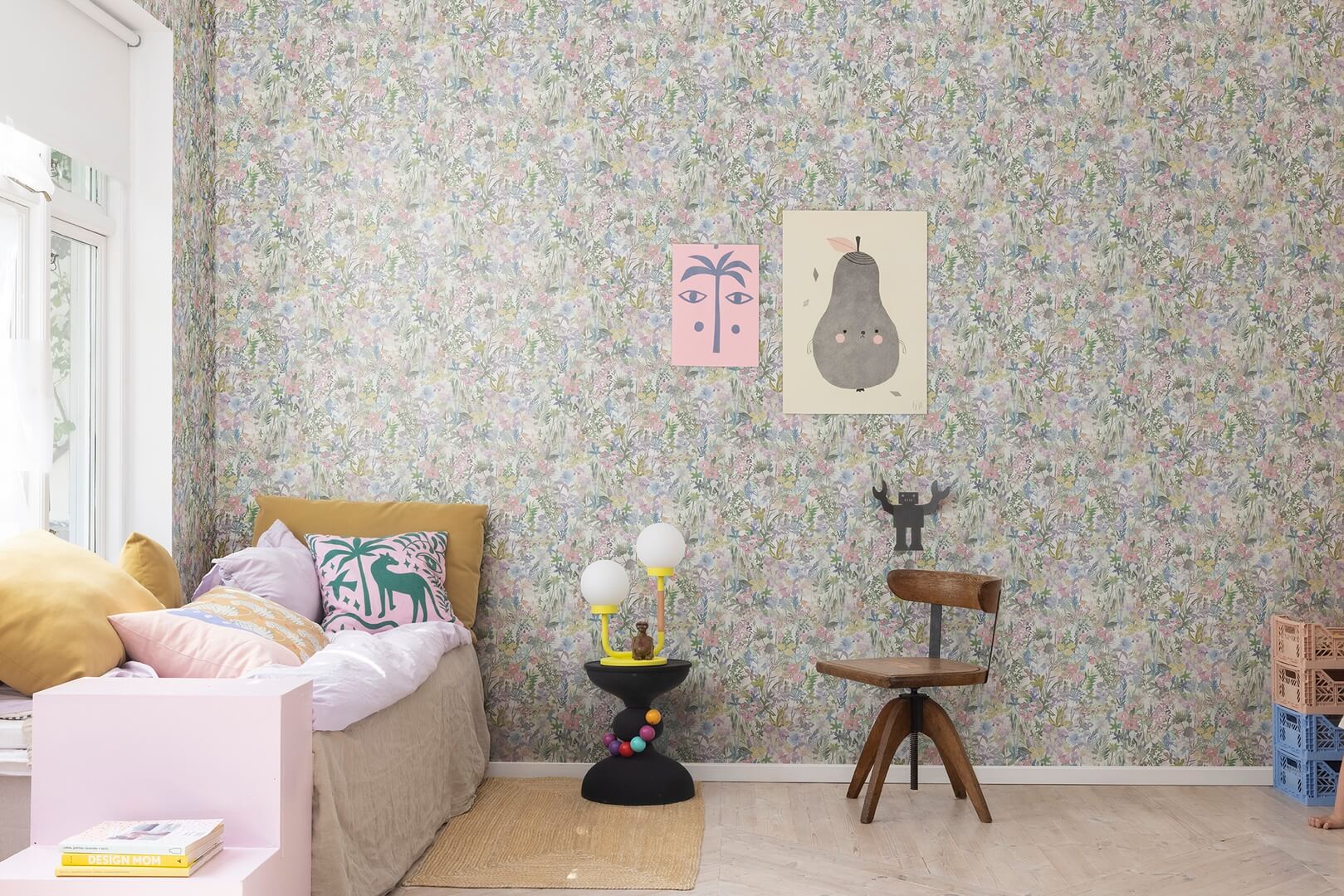Tapeta kwiatowa łąka Rebel Walls R18122 Poppy Meadow Pastel Dreamland