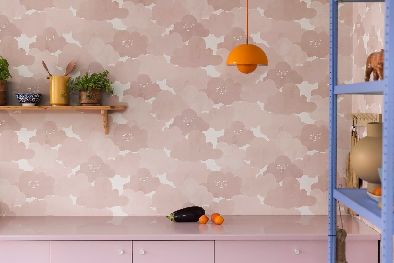 Tapeta chmurki Rebel Walls R18141 Happy Clouds Pink Dreamland