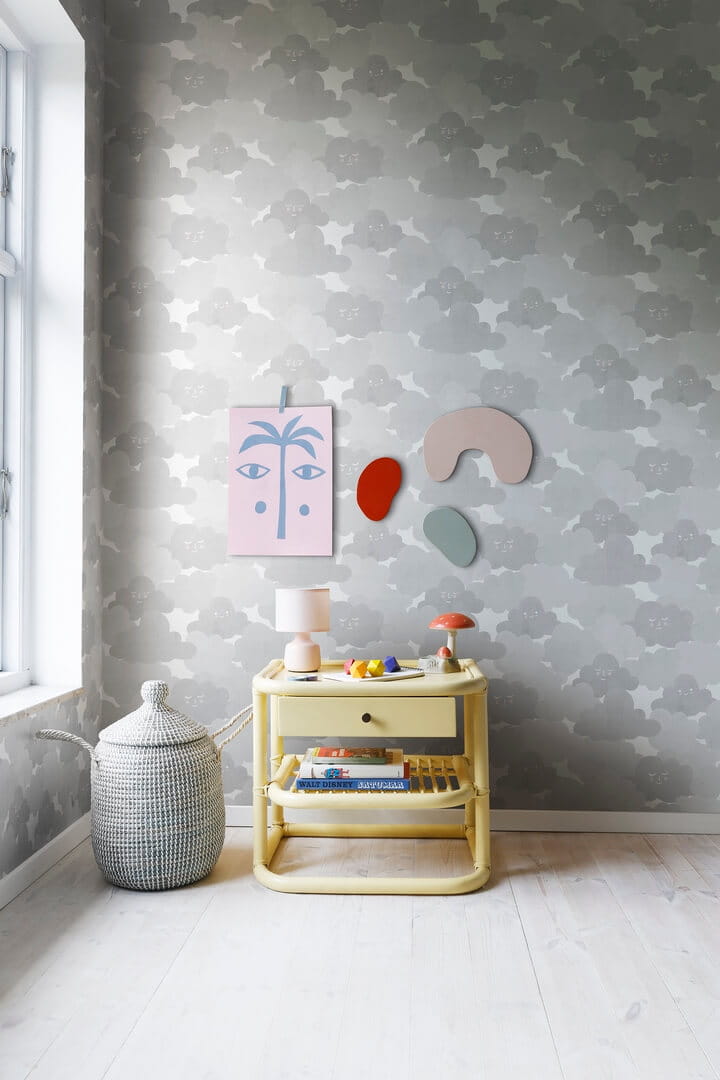 Tapeta chmurki Rebel Walls R18143 Happy Clouds Graphite Dreamland